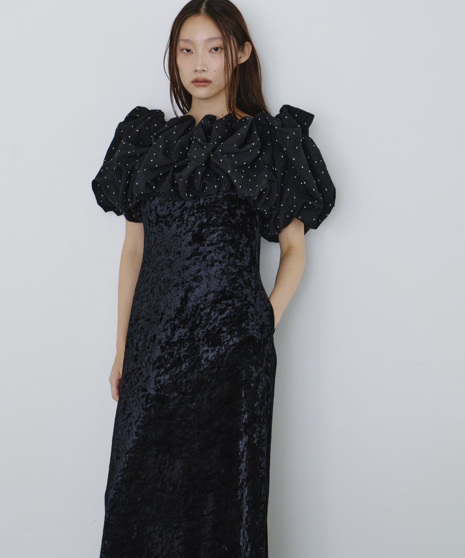 CURVED SQUARE VELOUR DRESS