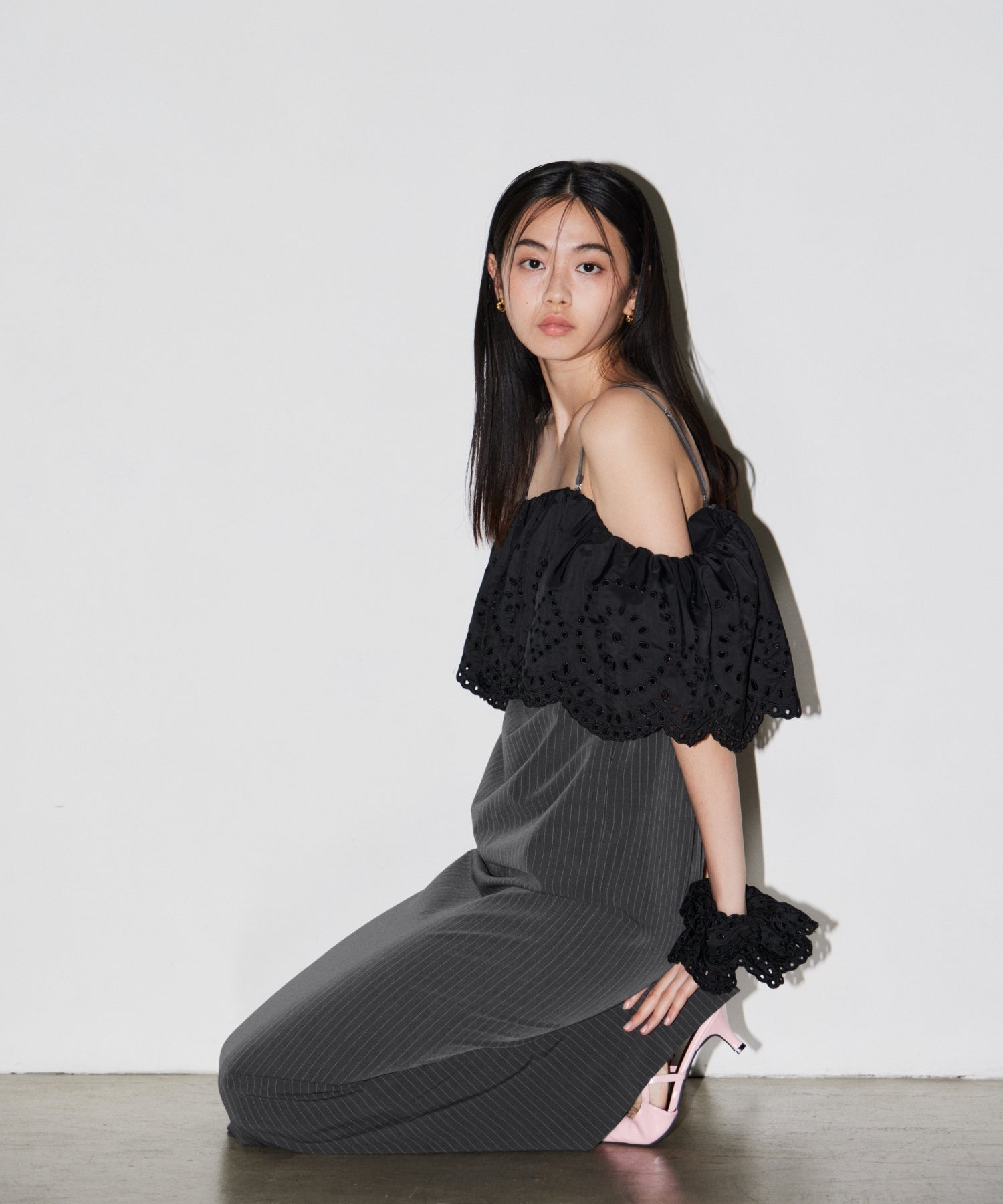 CUTWORK FRILL DRESS
