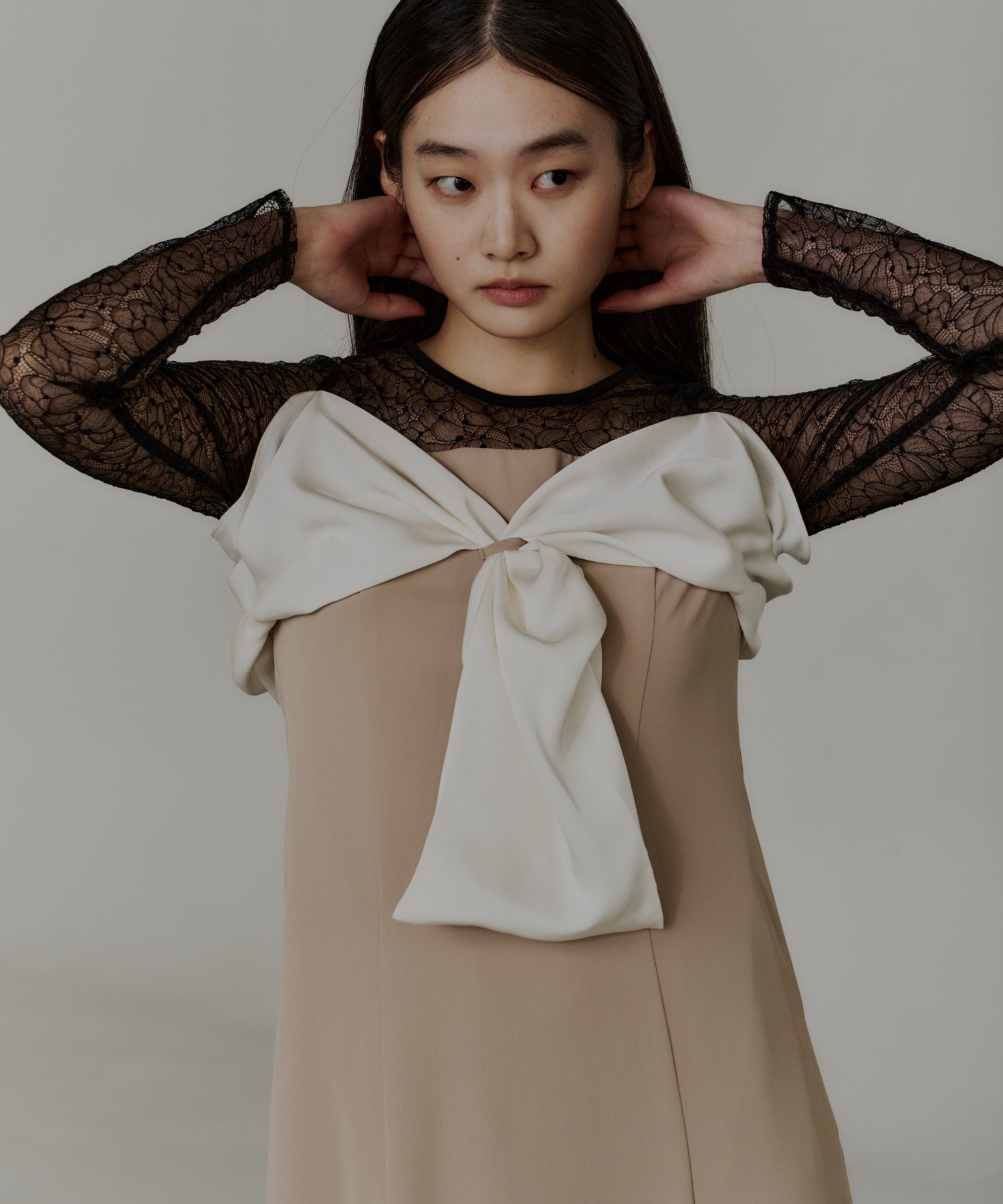 BIG RIBBON DRESS