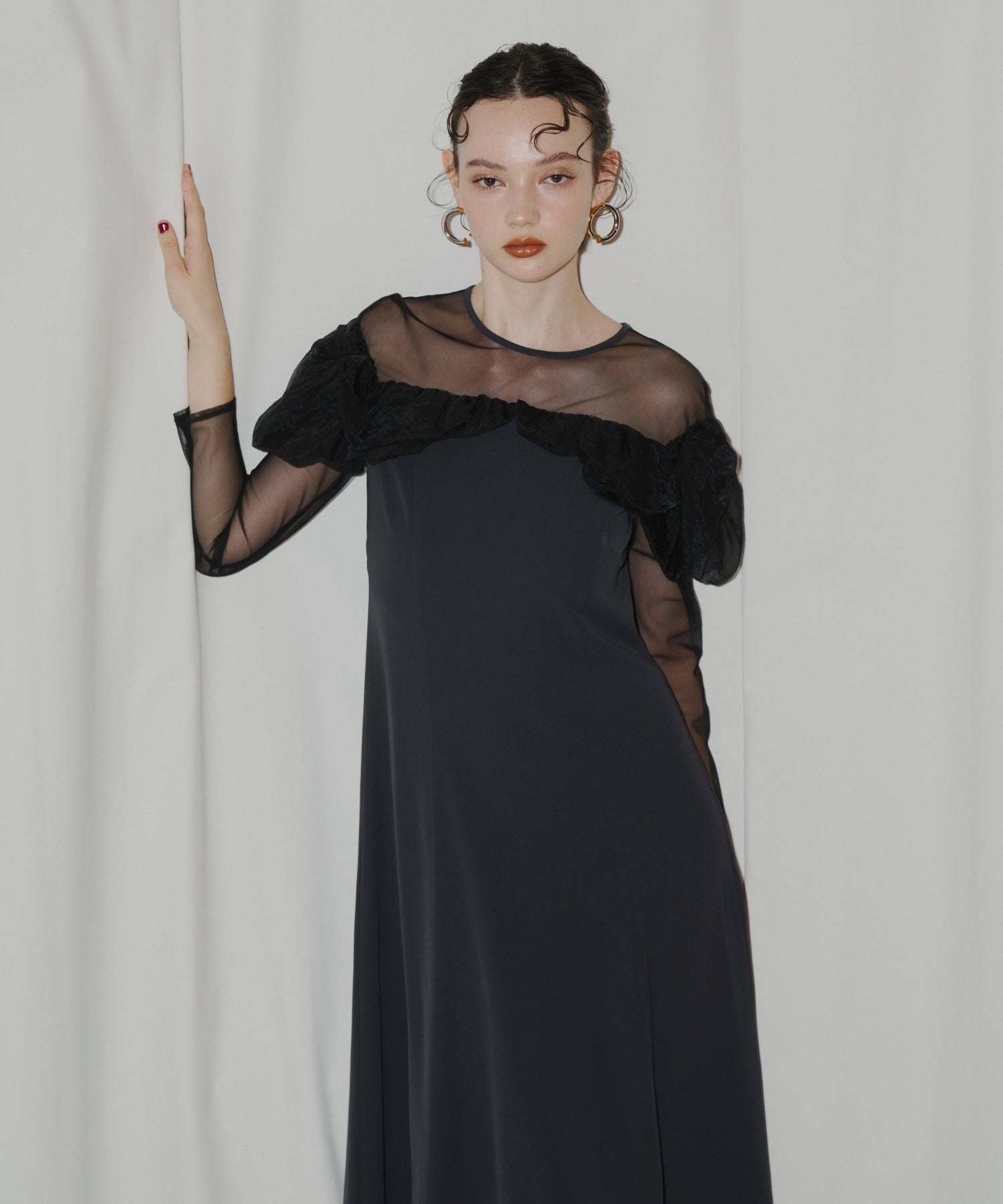 FRILLS FLARE DRESS
