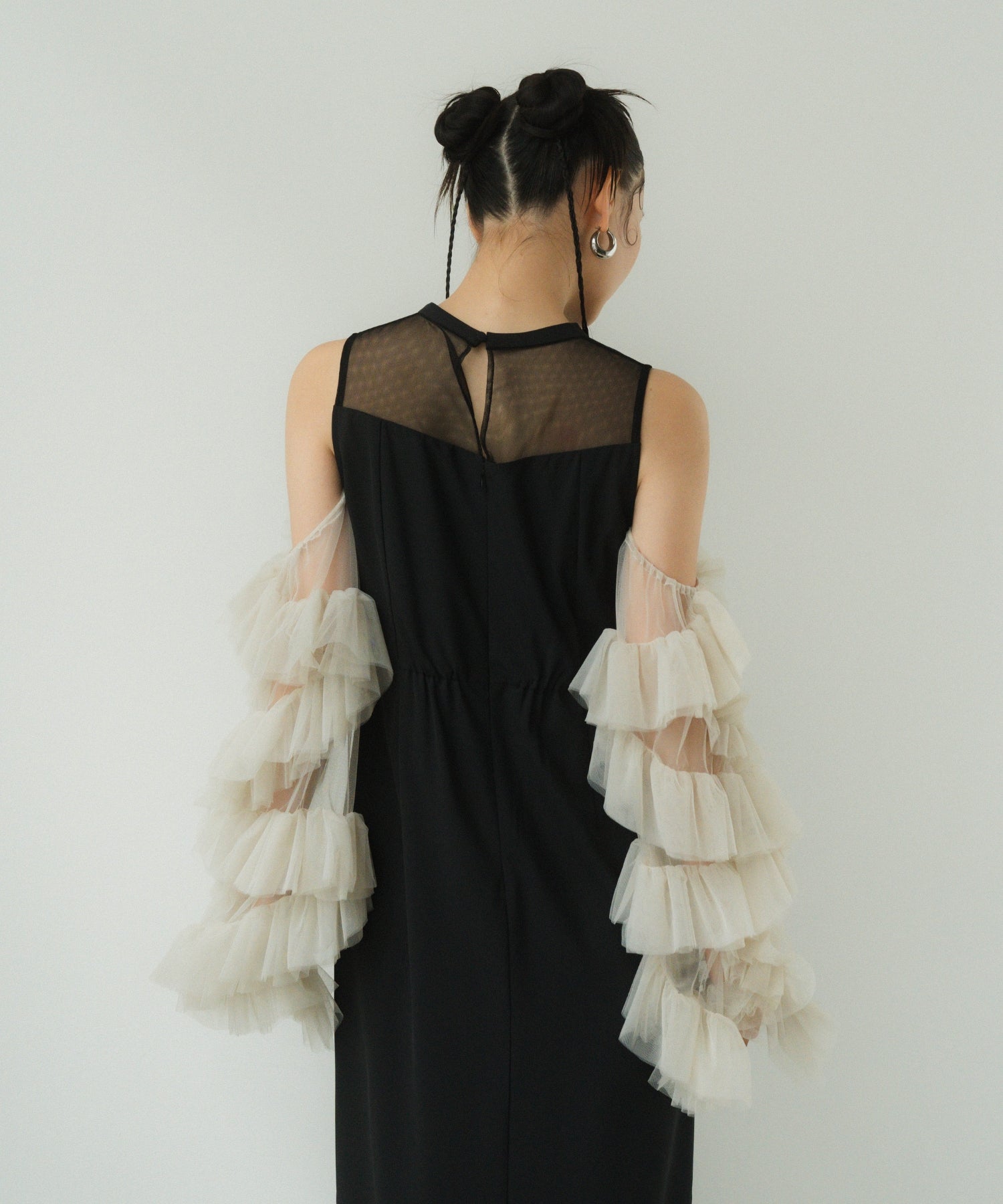 DETACHED SLEEVE DRESS
