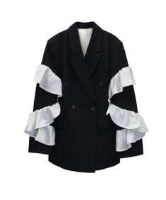 FRILL PEAKED LAPEL JACKET ブラック正面物撮り画像