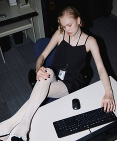 BLOOM PATTERN TIGHTS ホワイト 着用画像