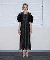 SPANGLE RUFFLE DRESS ブラック 正面全身