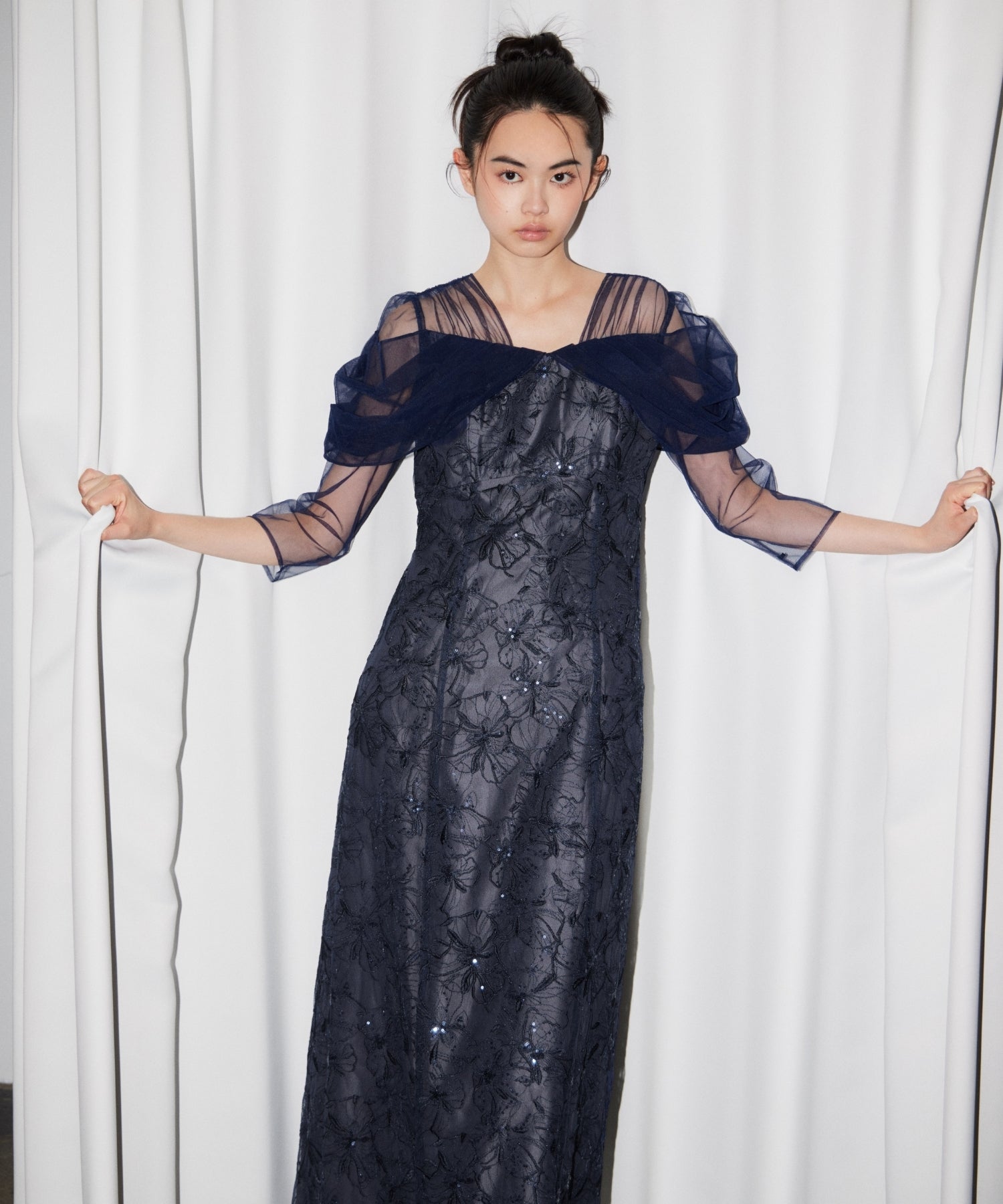TULLE DRAPE SPANGLE DRESS