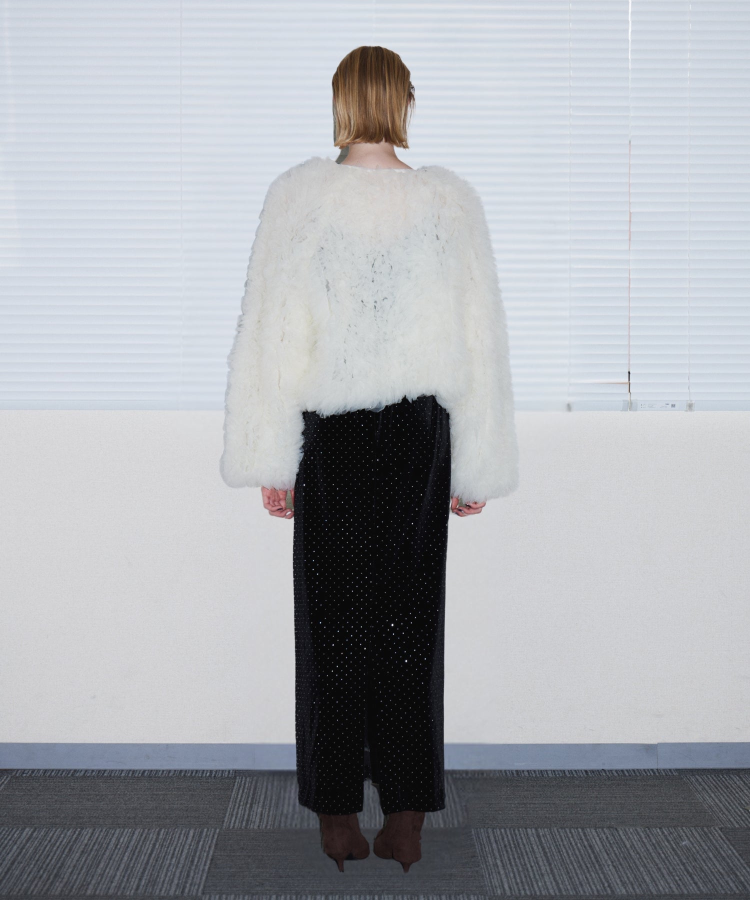 VOLUME TULLE JACKET  アイボリー 背面全身