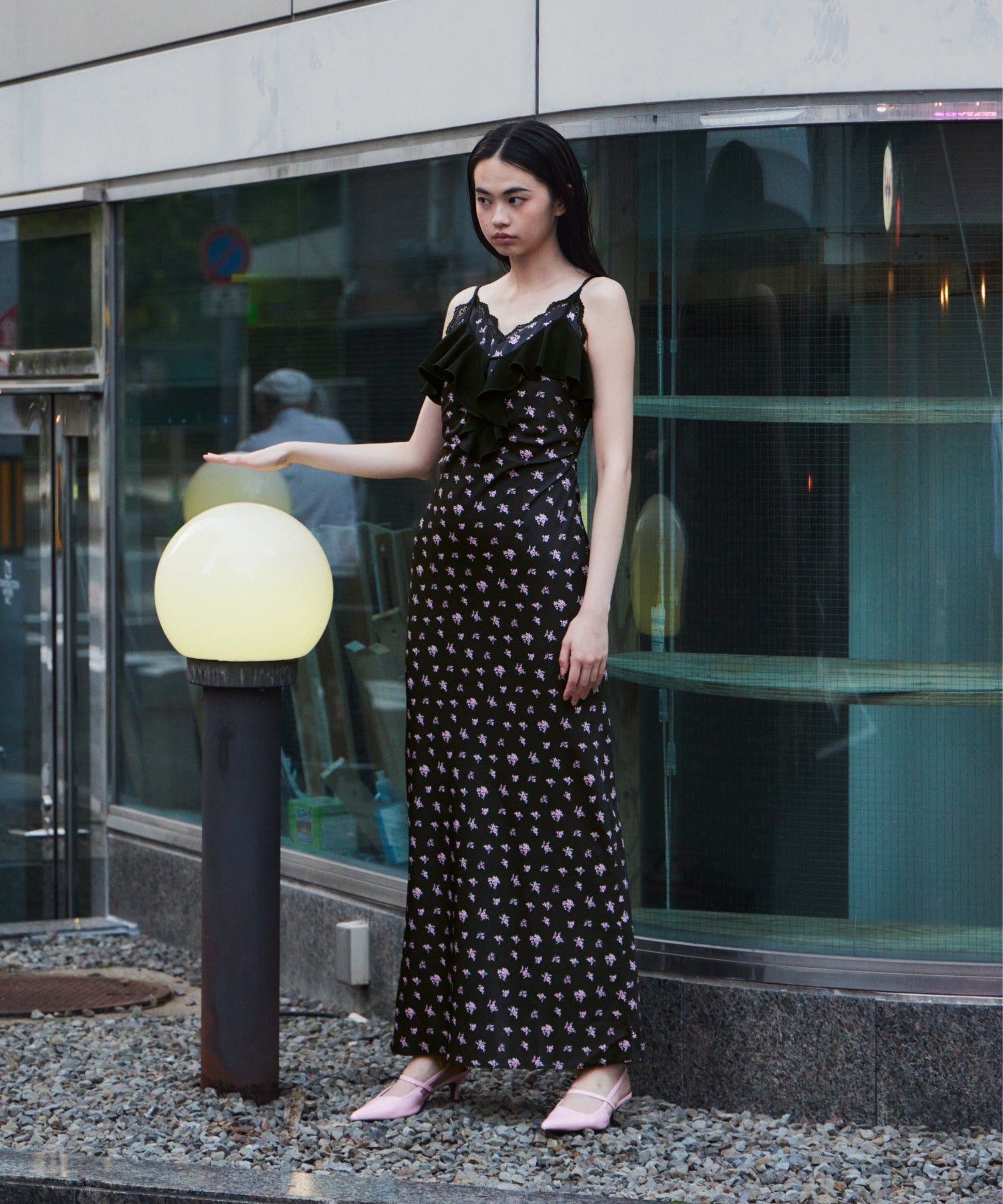 PRINT RUFFLE CUP IN DRESS