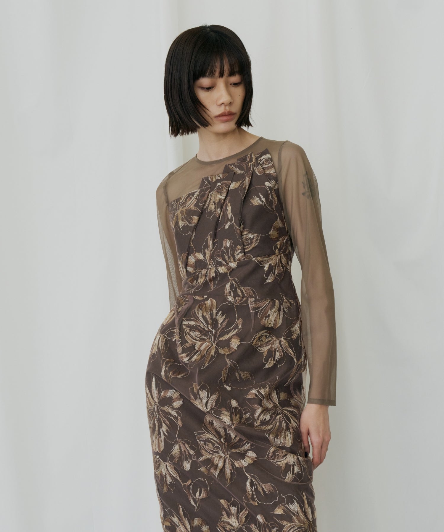 PLEATED FRONT FLOWER DRESS