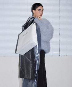 VOLUME TULLE JACKET グレー 背面アップポーズ