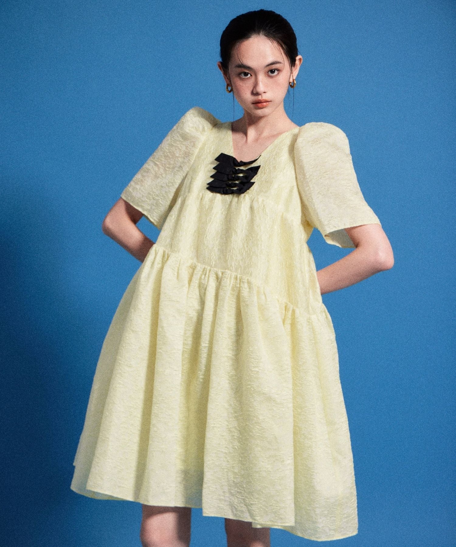 EDGE RIBBON MINI DRESS