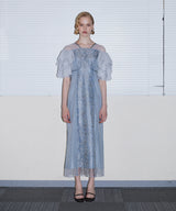 SPANGLE RUFFLE DRESS グレー 正面全身