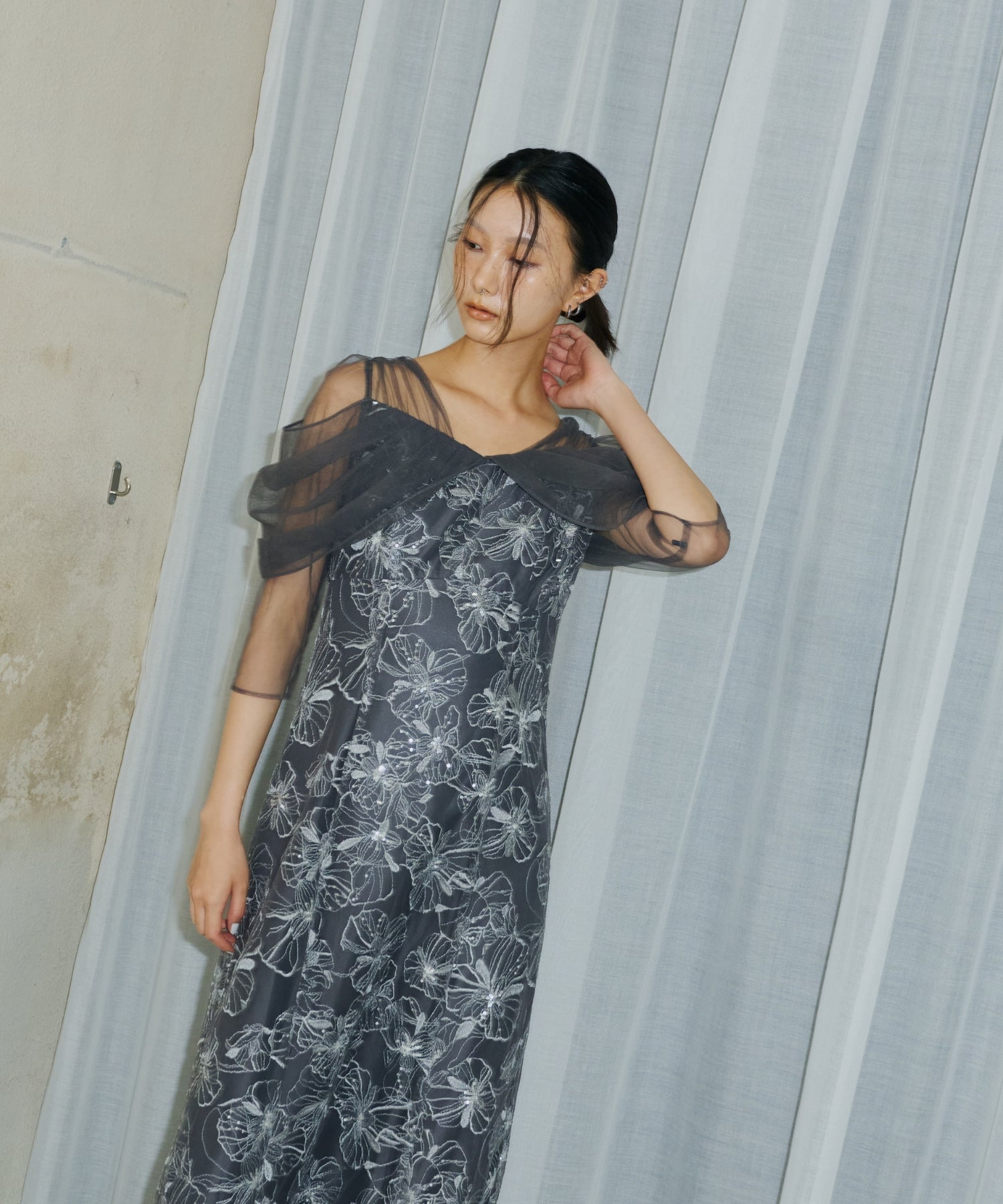 TULLE DRAPE SPANGLE DRESS