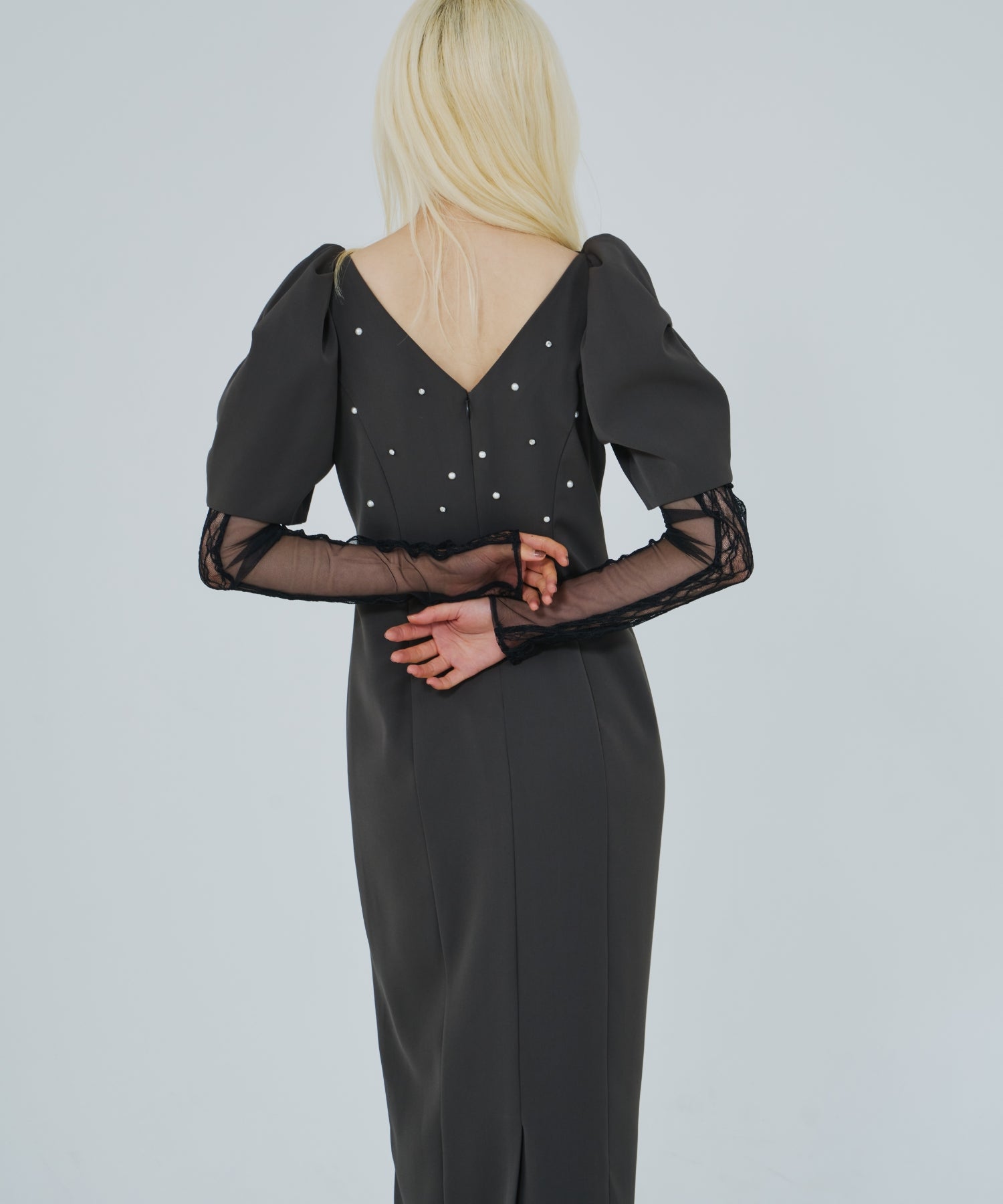 美品！アンドレスド lace arm drape dress ブラック LACE ARM DRAPE DRESS