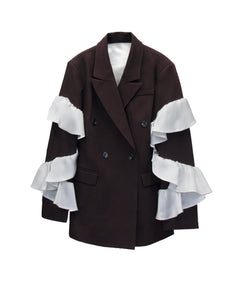 FRILL PEAKED LAPEL JACKET ブラウン 正面物撮り画像