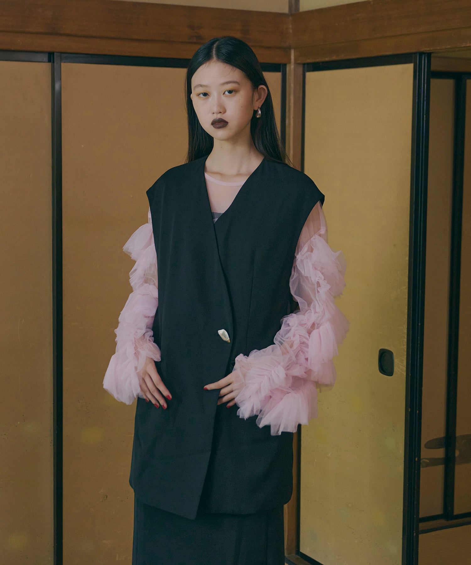 BACK SHEER GILET SETUP DRESS