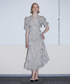 FLOCKING BOLERO DRESS グレー 正面全身ポーズ