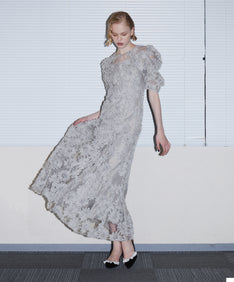 FLOCKING BOLERO DRESS グレー 正面全身ポーズ