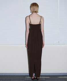 GRINT RIBBON LONG DRESS ブラウン 背面全身