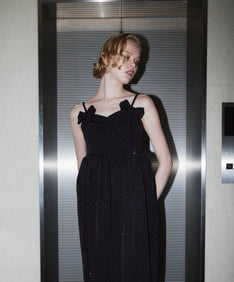 GRINT RIBBON LONG DRESS ブラック アップポーズ