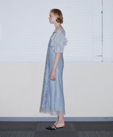 SPANGLE RUFFLE DRESS グレー 横全身