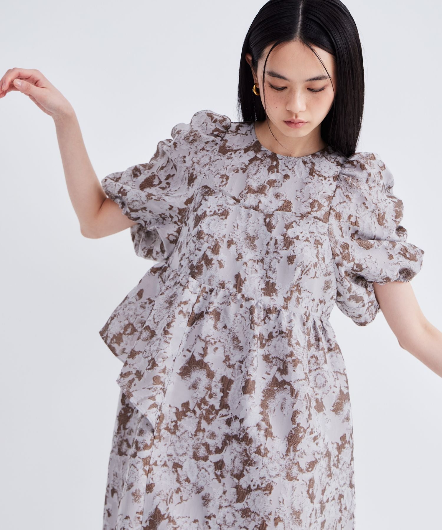 【POPUP】BUBBLE SLEEVE JACQUARD DRESS