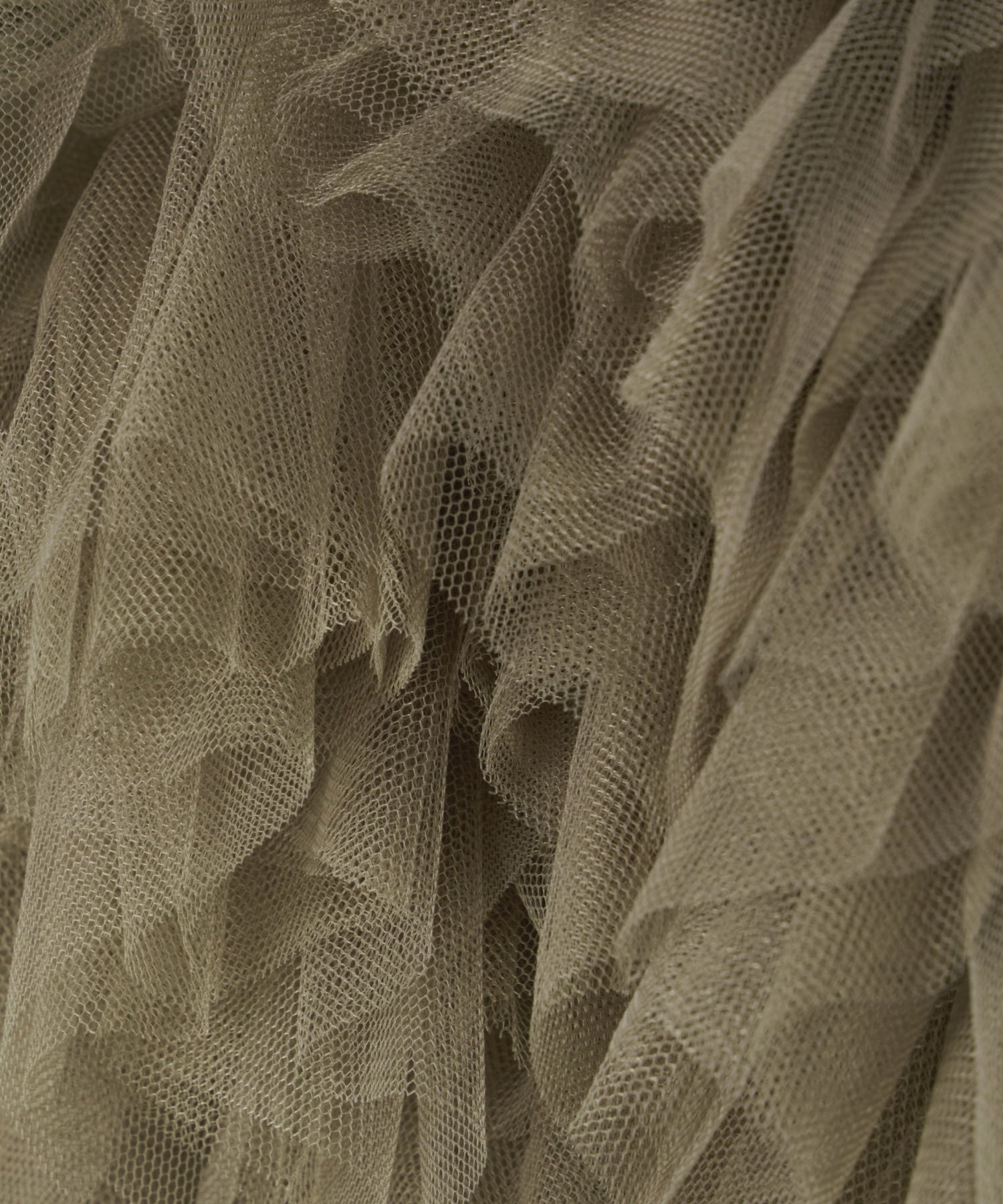 VOLUME RUFFLE LAYER DRESS