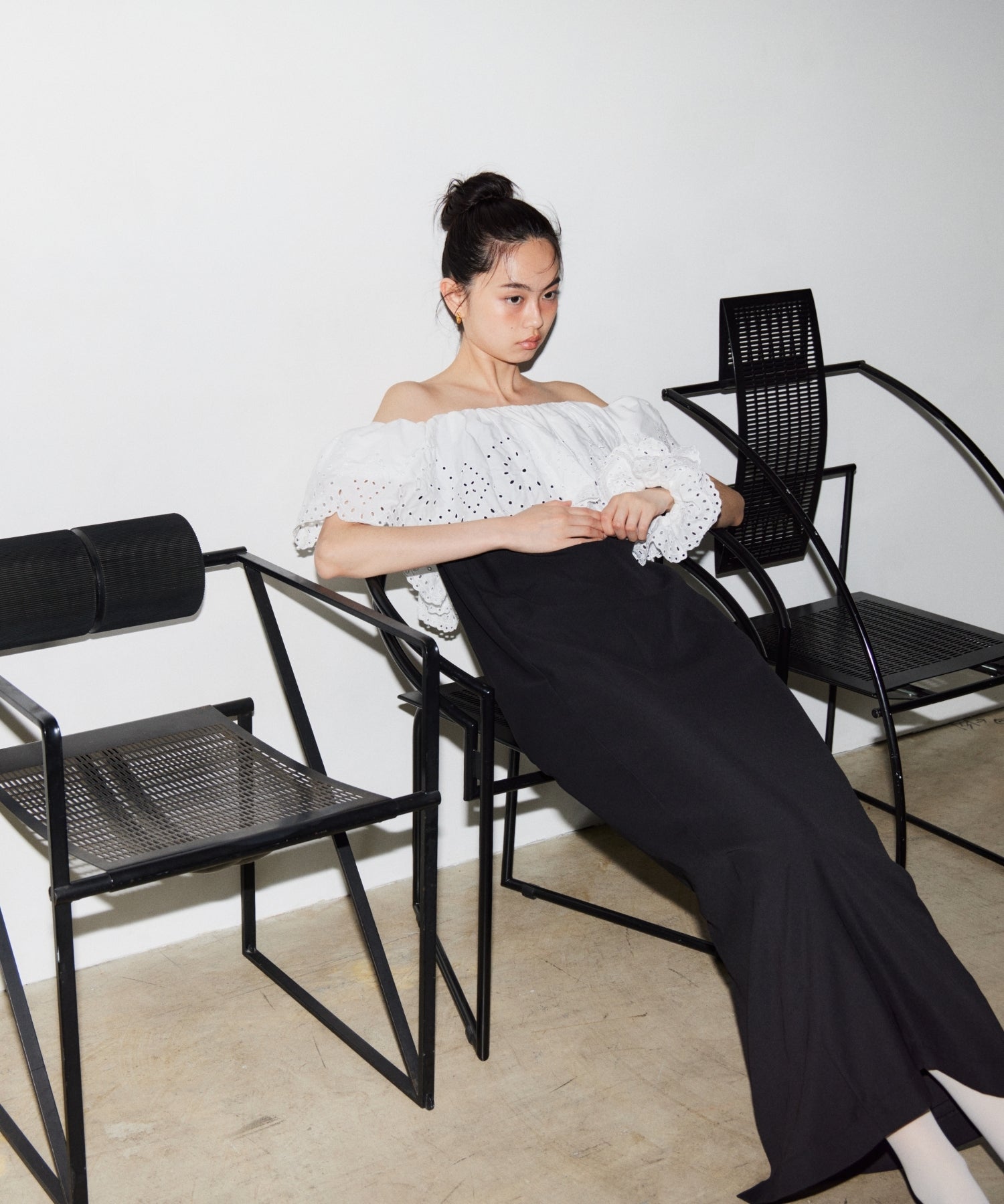 CUTWORK FRILL DRESS
