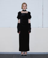 GRINT VELOUR DRESS ブラック 正面全身着用
