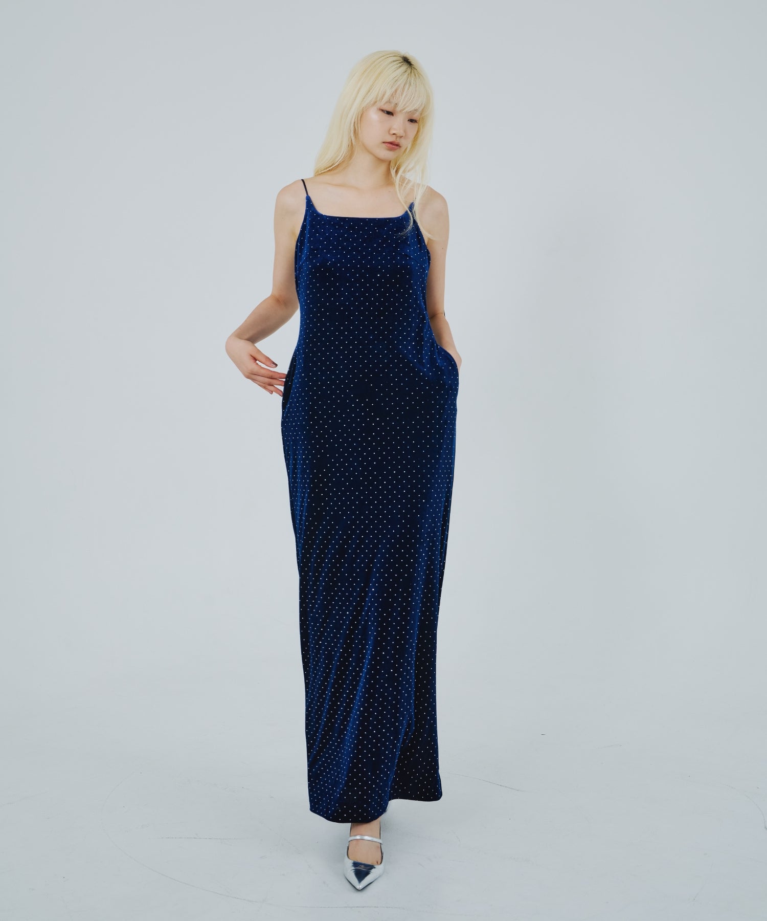 CURVED SQUARE VELOUR DRESS