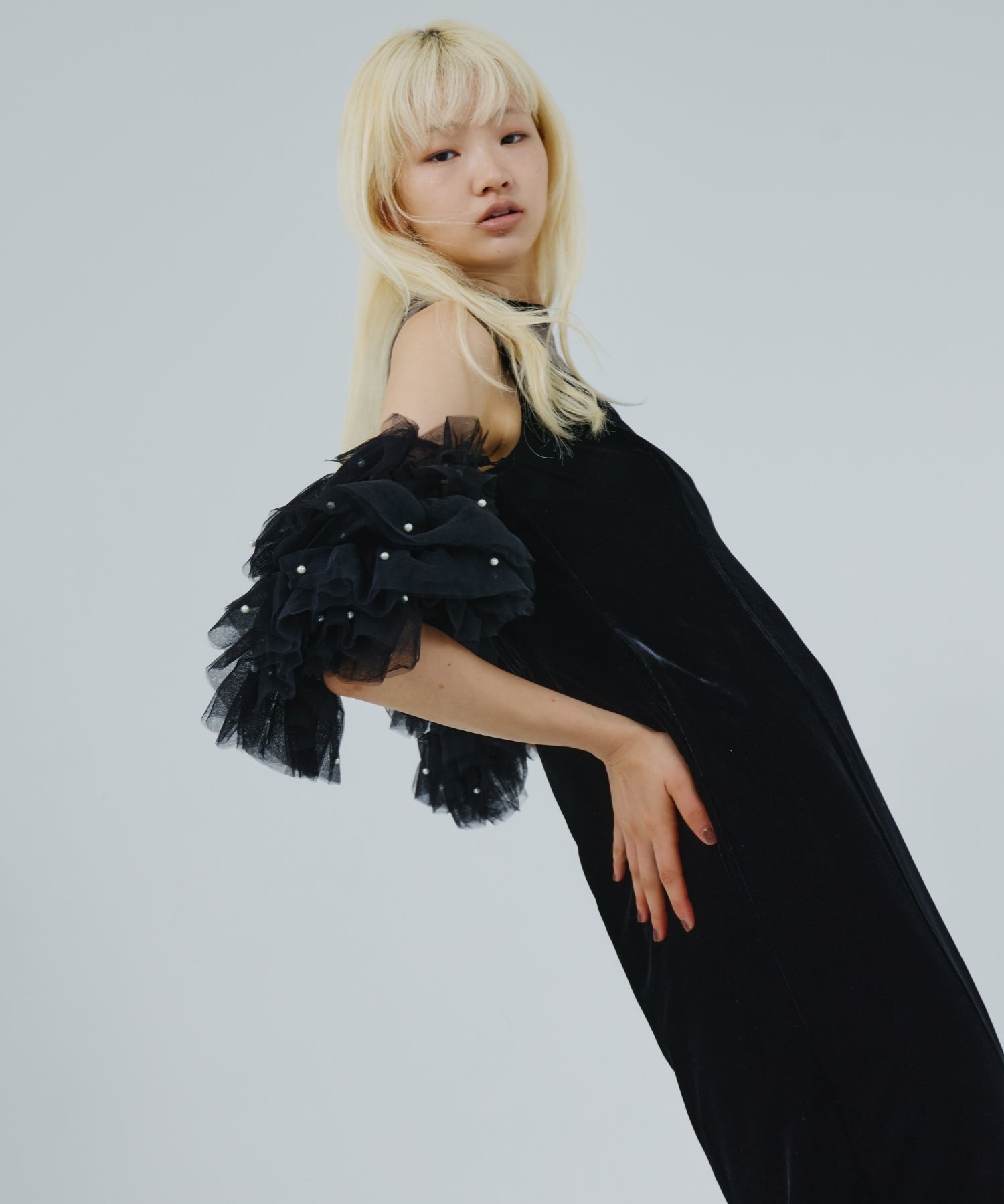 DETACHED SLEEVE DRESS