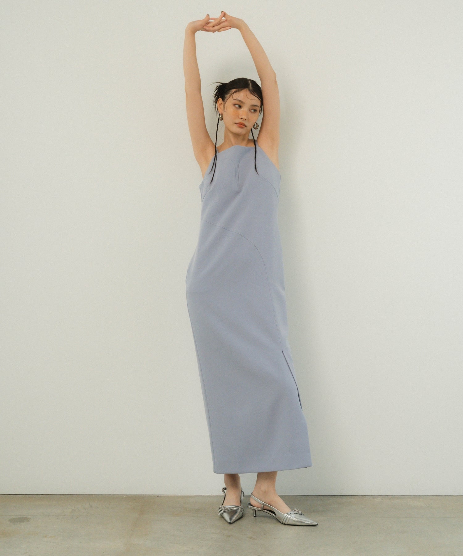 CUTTING CURVE DRESS