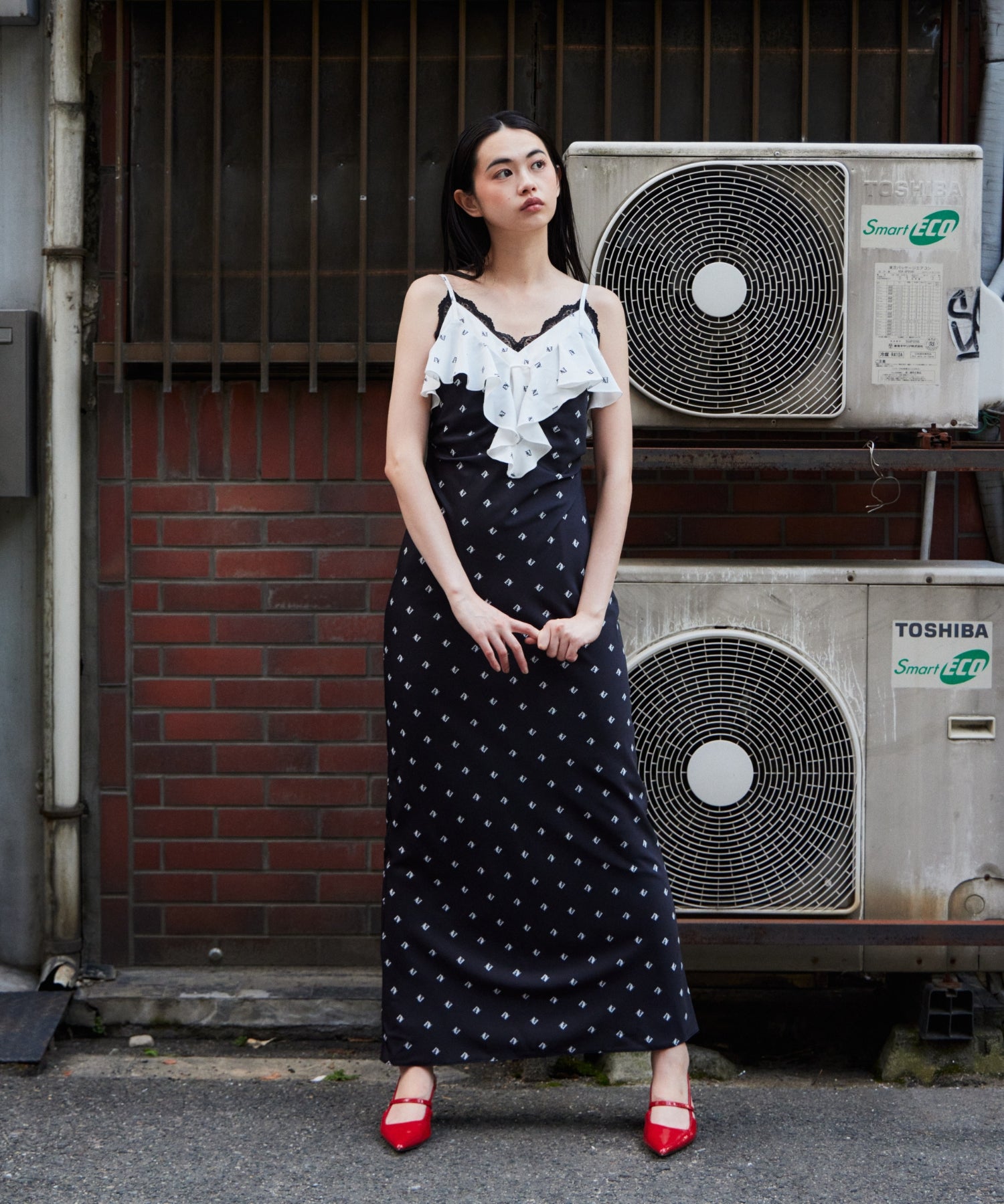 DRESS