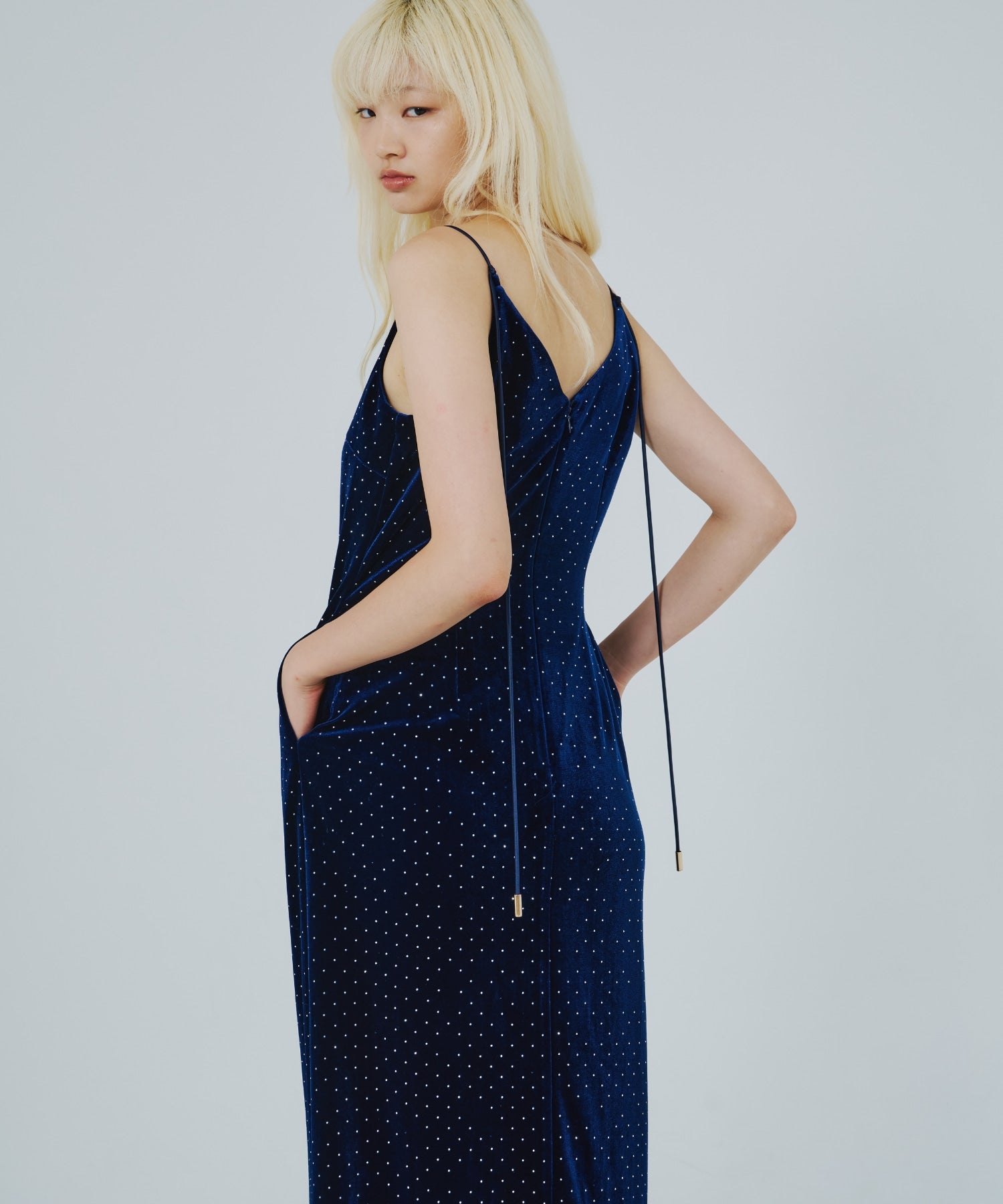 CURVED SQUARE VELOUR DRESS