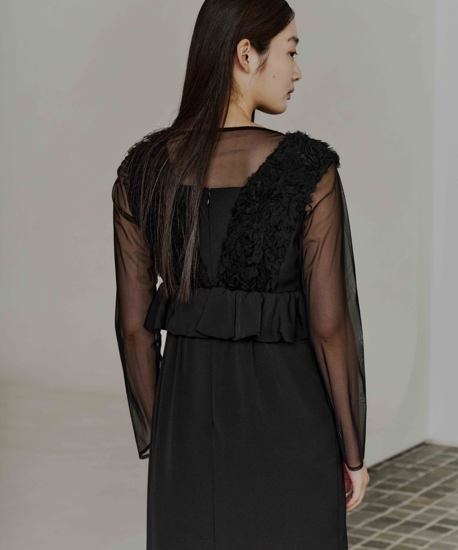 VOLUME TULLE PEPLUM DRESS