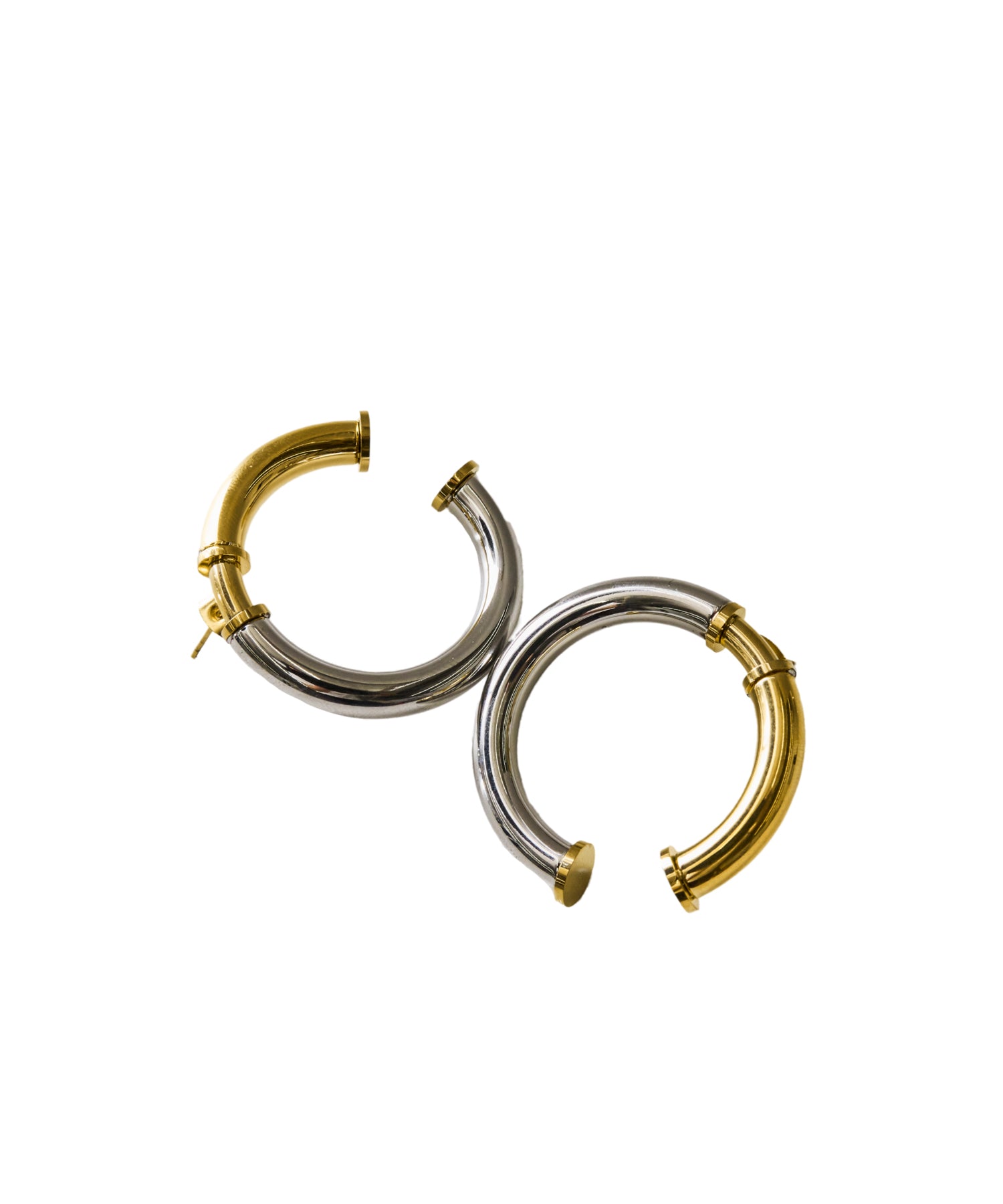 ICONIC RING PIERCE