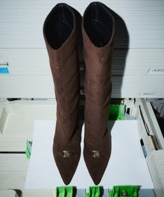 LOGO BUCKLE LONG BOOTS ブラウン 正面全体