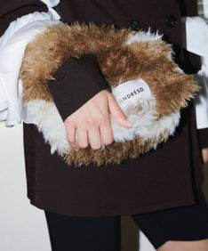 PERRO FUR BAG ブラウン 手持ち画像
