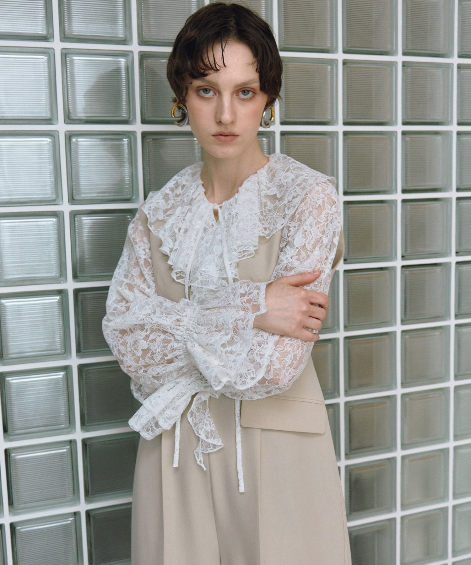 LACE RUFFLE ALL-IN-ONE DRESS