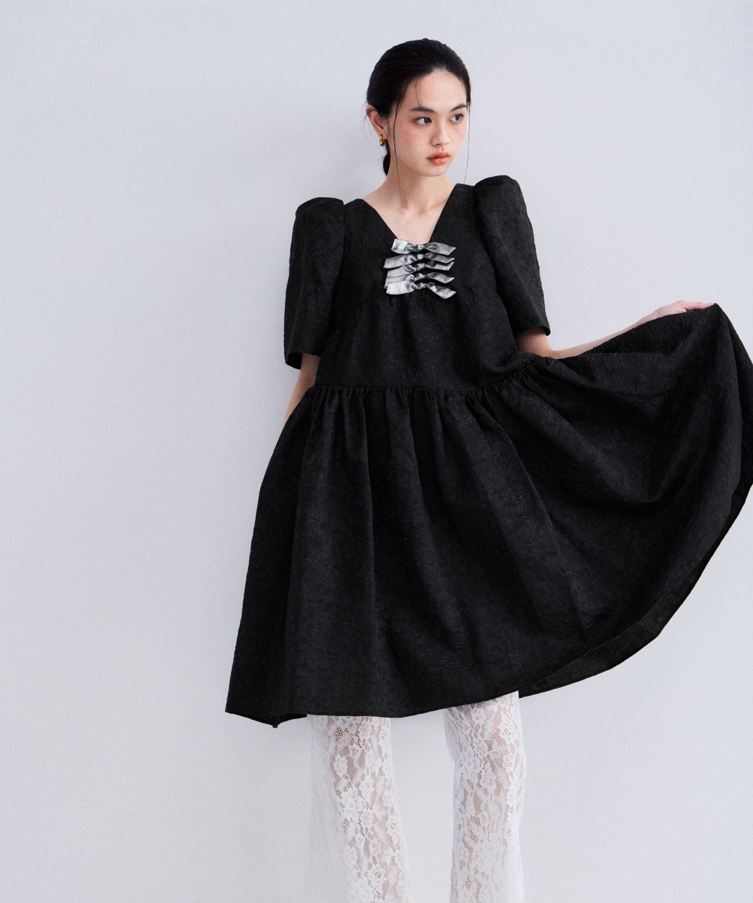 EDGE RIBBON MINI DRESS