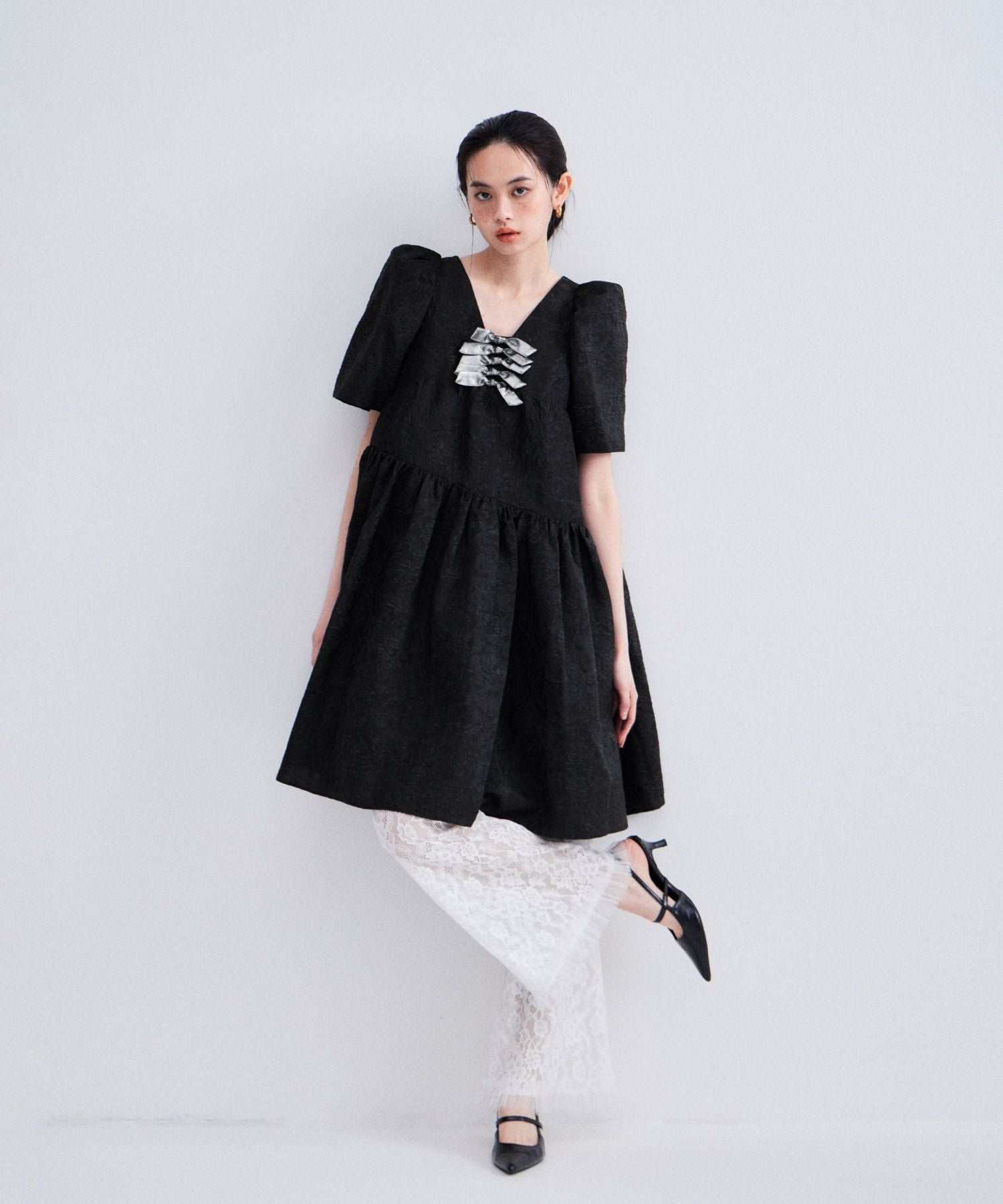 EDGE RIBBON MINI DRESS