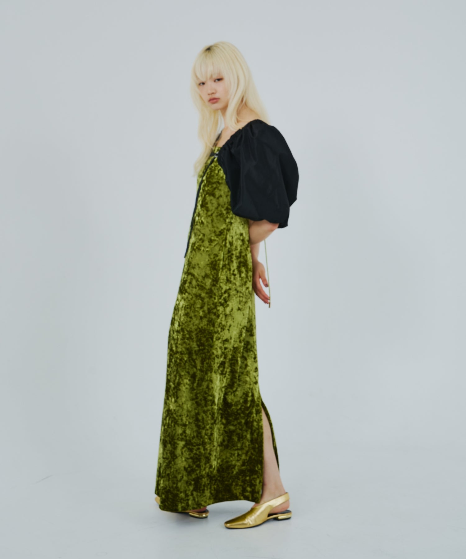 CURVED SQUARE VELOUR DRESS