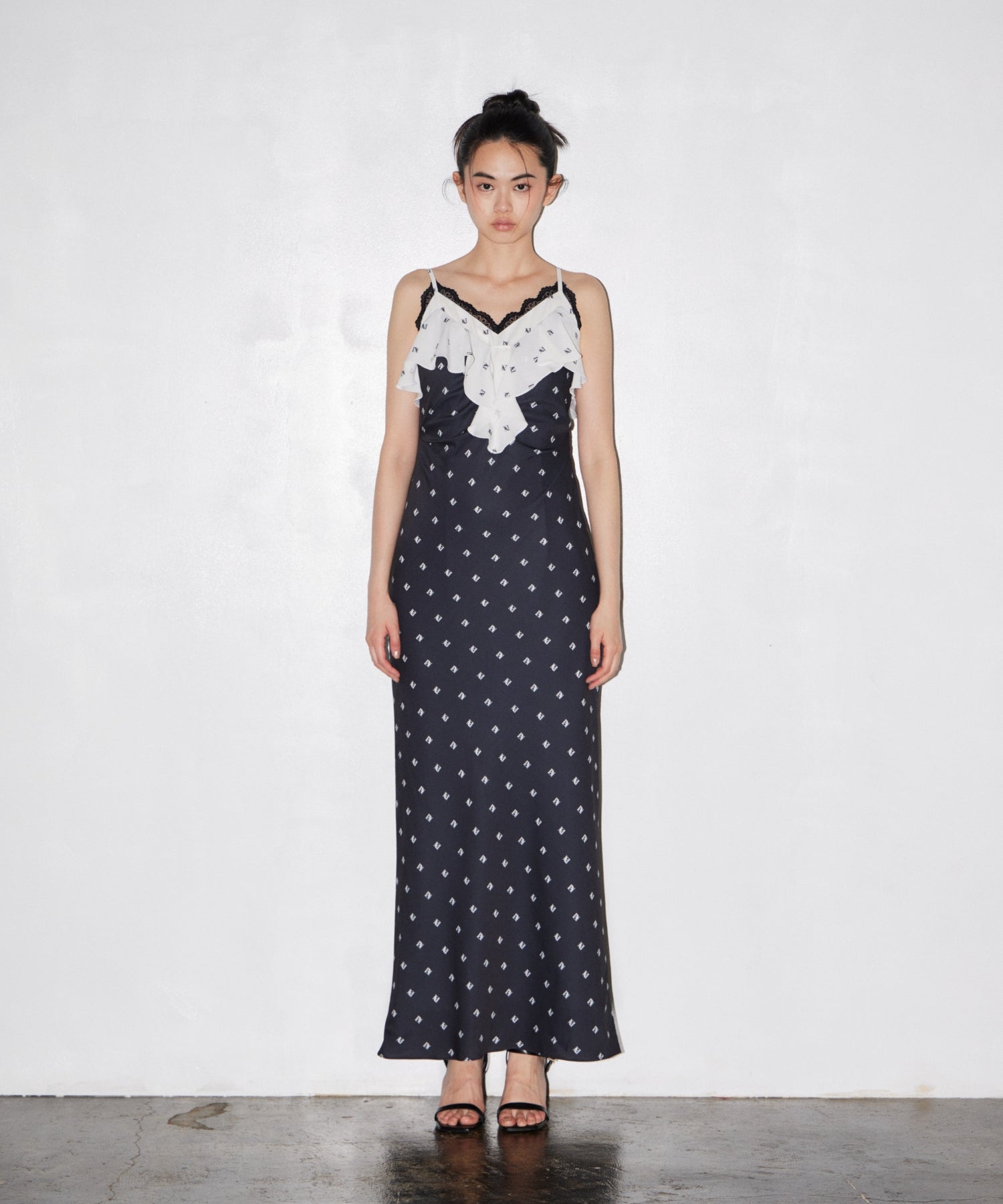 PRINT RUFFLE CUP IN DRESS