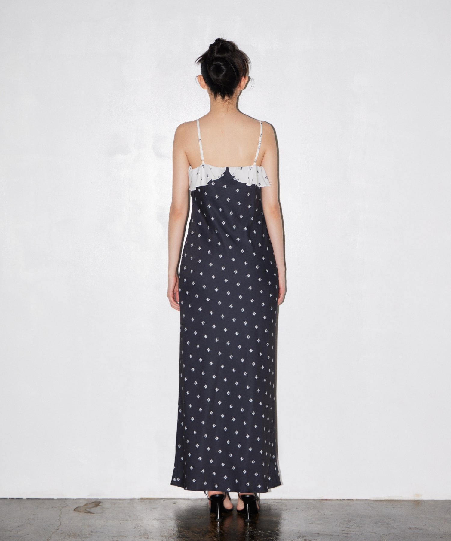 PRINT RUFFLE CUP IN DRESS