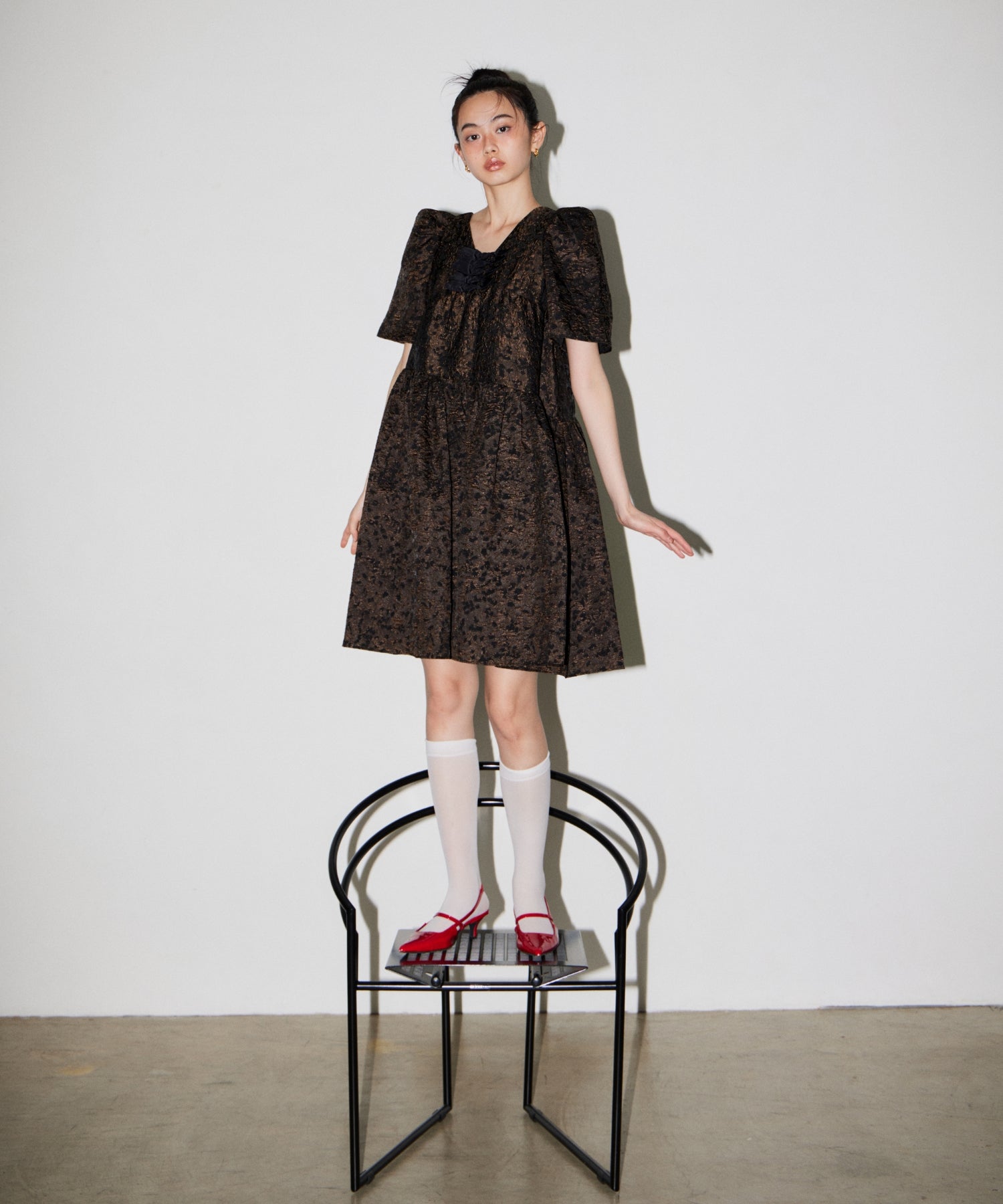 EDGE RIBBON MINI DRESS