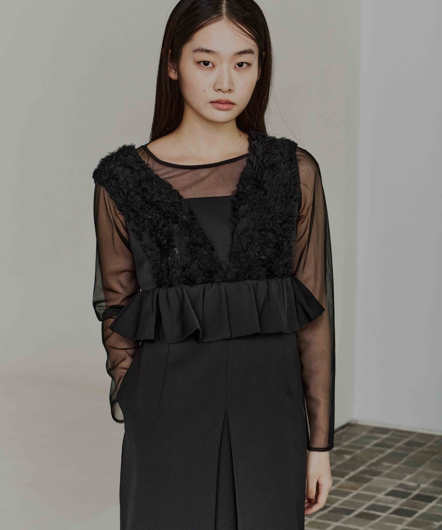 VOLUME TULLE PEPLUM DRESS