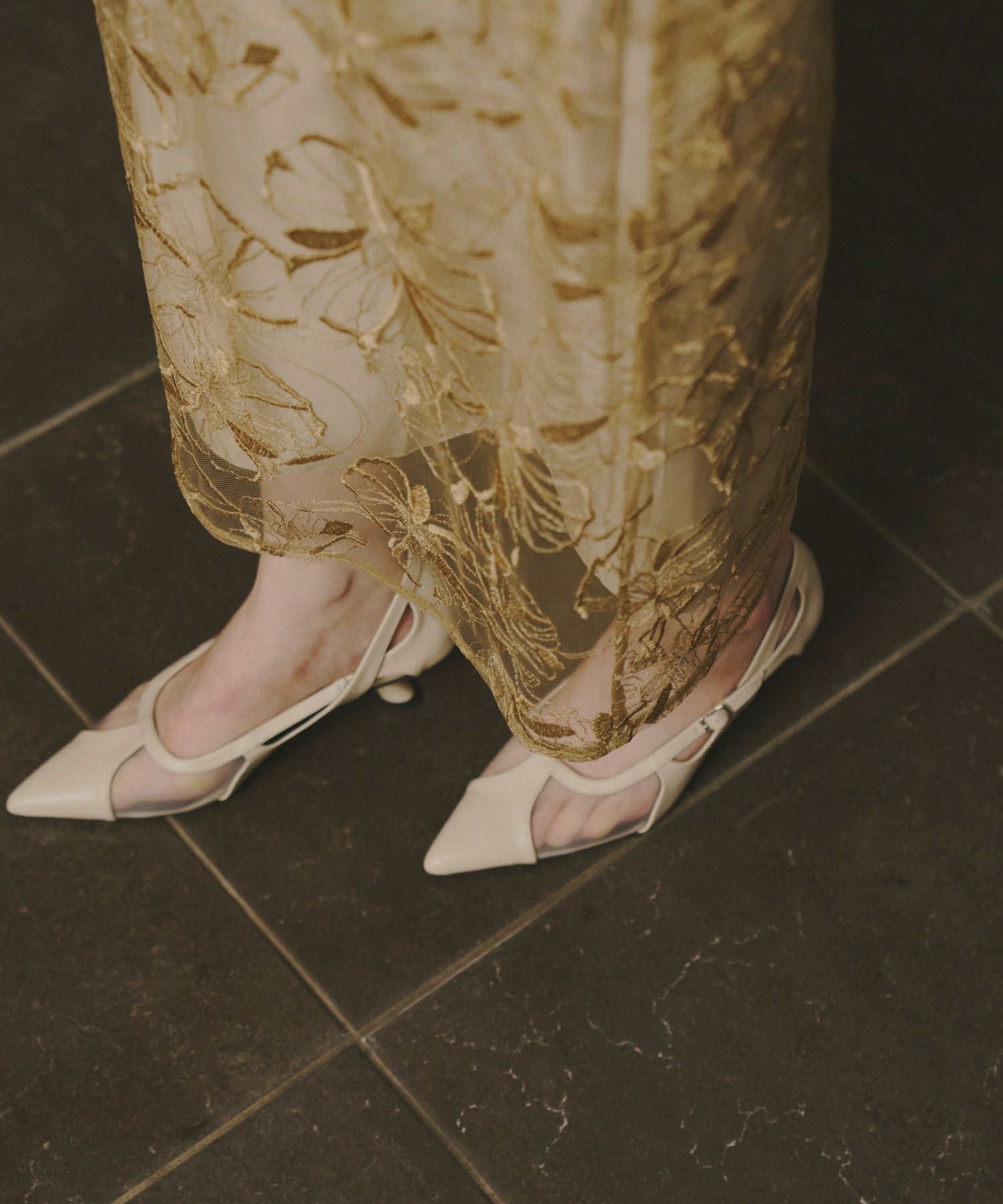 POINTED TOE SHOES