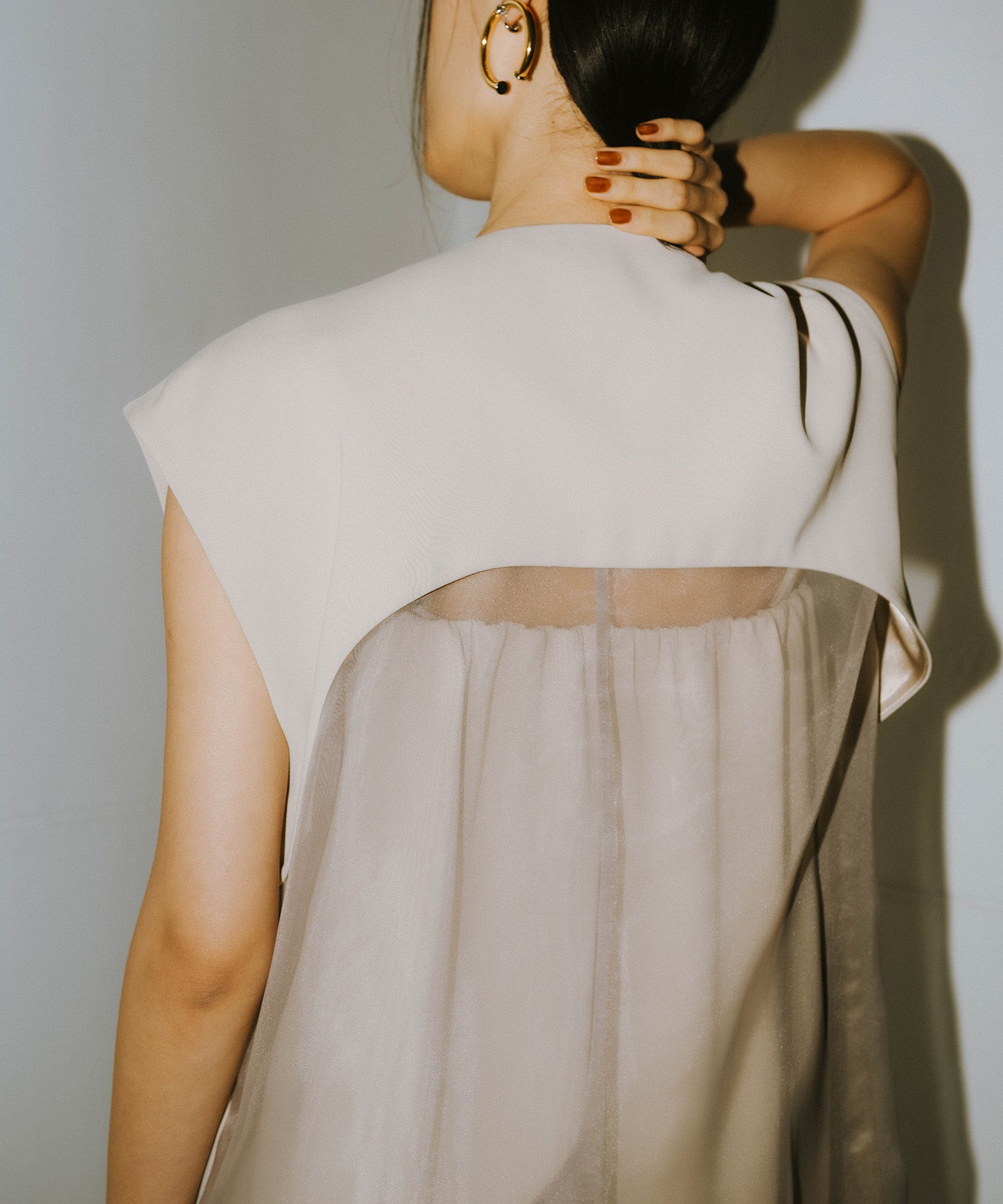 BACK SHEER GILET SETUP DRESS