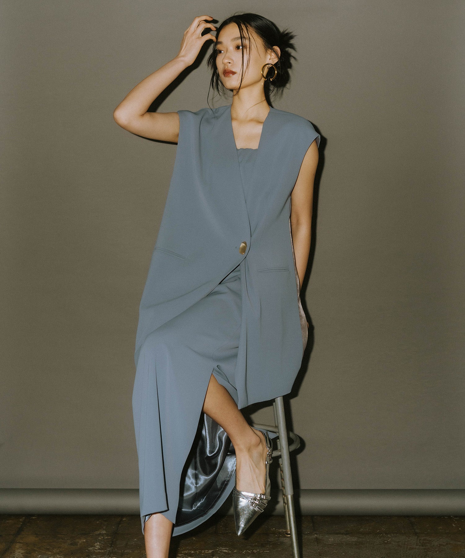 BACK SHEER GILET SETUP DRESS