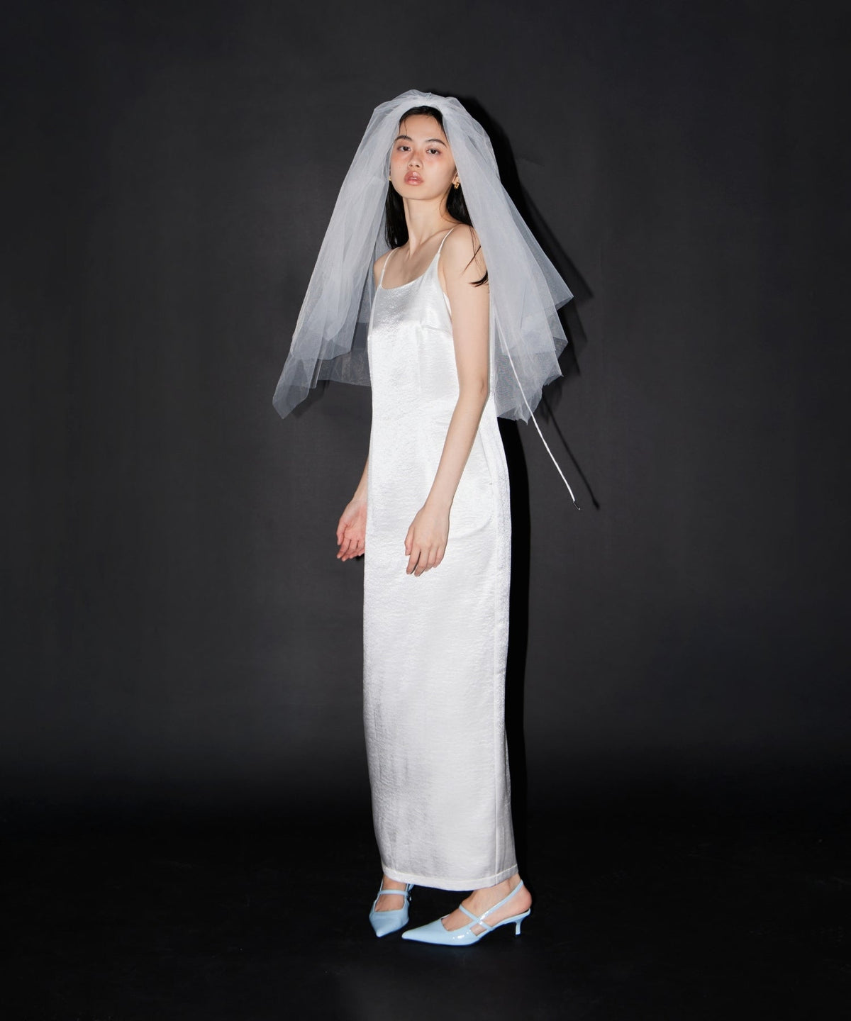 【POPUP】GLOSSY SATIN BACK RIBBON DRESS