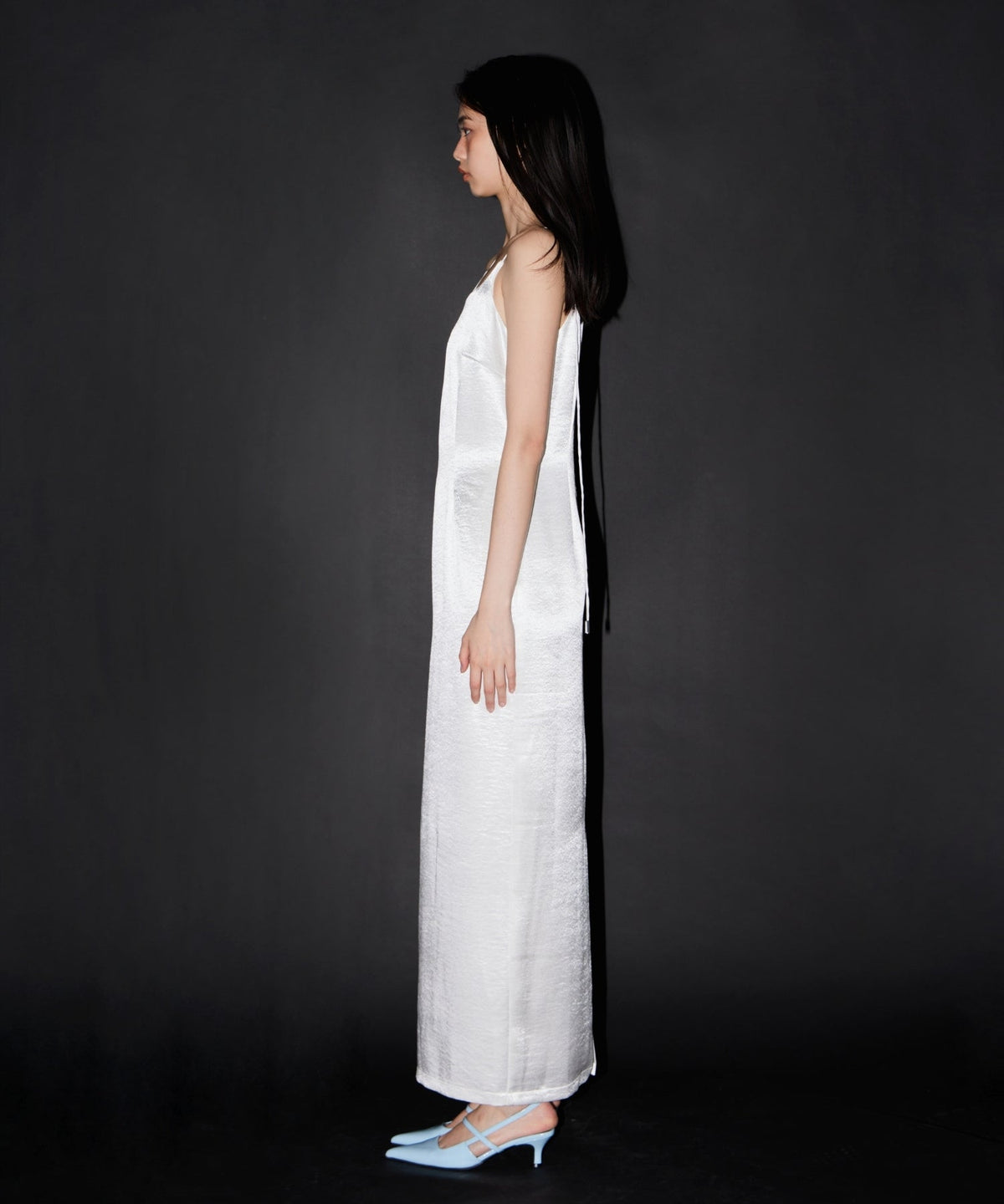【POPUP】GLOSSY SATIN BACK RIBBON DRESS